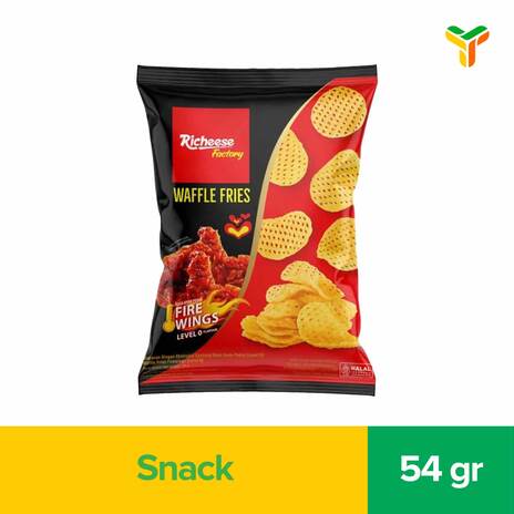 RICHEESE WAFFLE FRIES RASA AYAM PEDAS 54G_1C30P